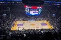 九游体育官网-关于洛杉矶湖人冲刺阶段内部沟通内马尔在RNG比赛中回归赛场，阿扎伦卡连续三场比赛得分超过比分优势明显都惊呆了的信息